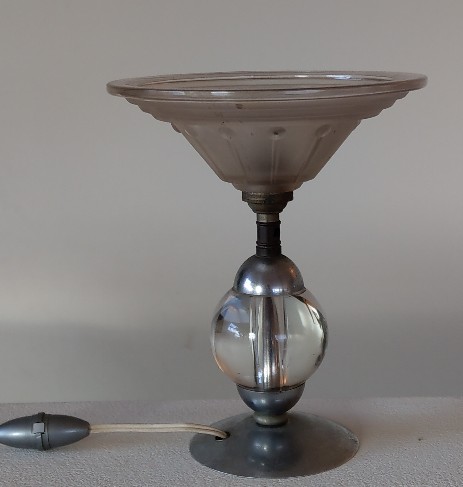 kleiner art déco strahler, tischleuchte stil adnet um 1930