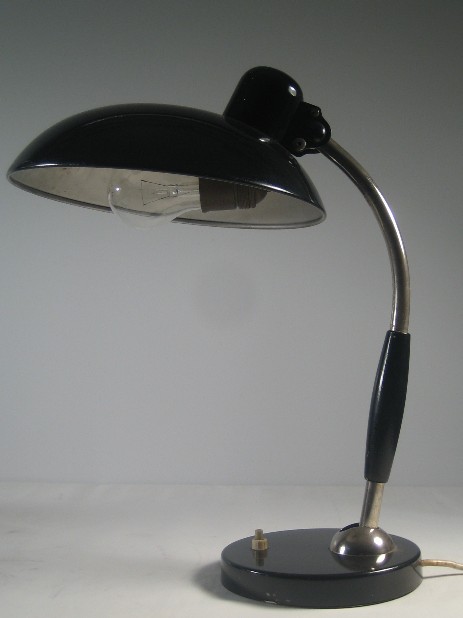 koranda austria pultleuchte schwarz mit holzgriff