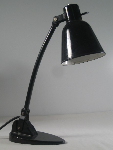 viktoria 1930 emaillierte tisch- und arbeitsleuchte in schwarz