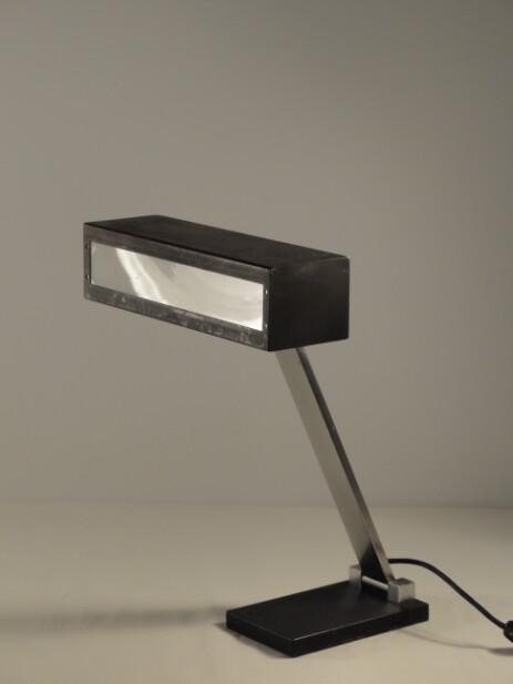 massive und grosse kubistische schreibtischleuchte ca 1960