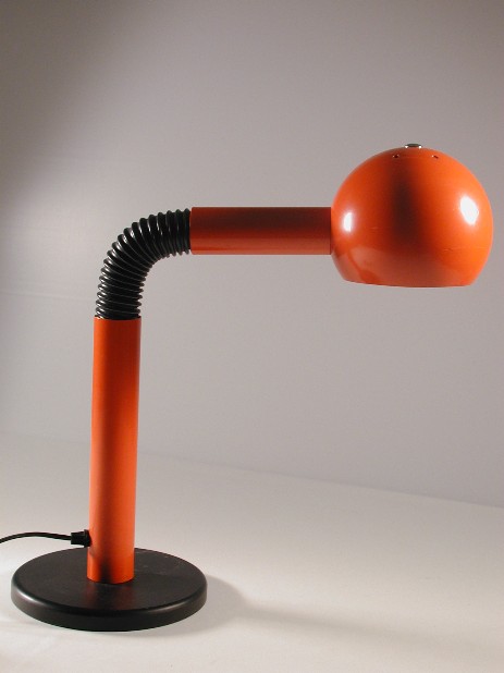 kleine flexarm knick-tischleuchte in orange um 1970