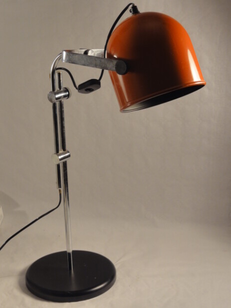 grosser oranger pultspot ausziehbar aus den 70erjahren