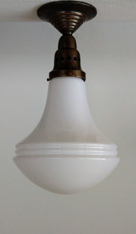 Deckenleuchte Opalglas im Stil von Peter Behrens 1908 