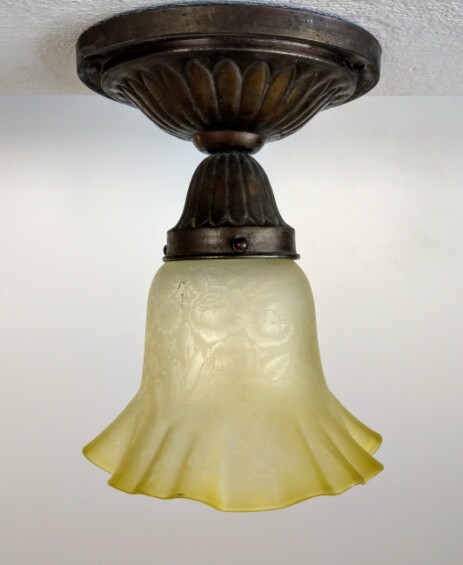 Jugendstil Deckenleuchte ziseliertes blumenglas 1900