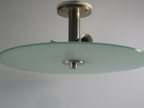 formal strenge modernistische deckenleuchte um 1930