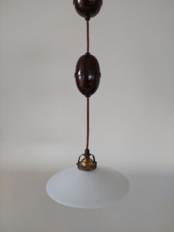 Auszugsleuchte Bakelitei opalglas teller  1930