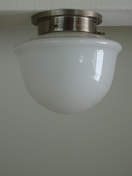 30erjahre opalglas pilzkuppel deckenleuchte bag turgi