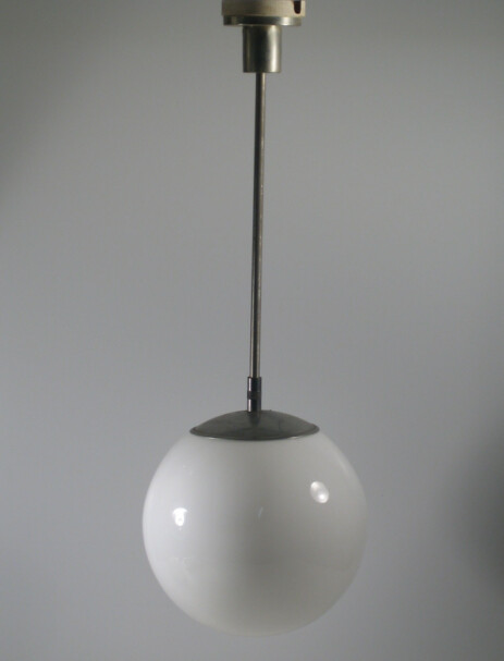lange bauhaus deckenkugel um 1930