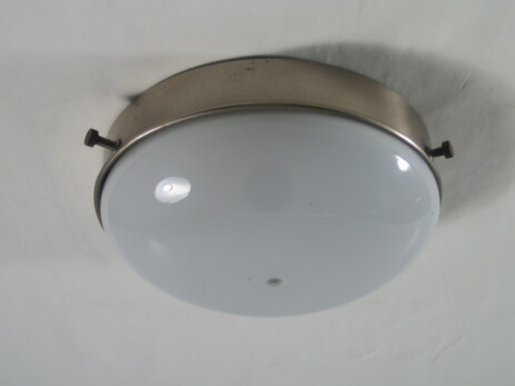 minimalistische mini cloche 30erjahre mit nickelrand