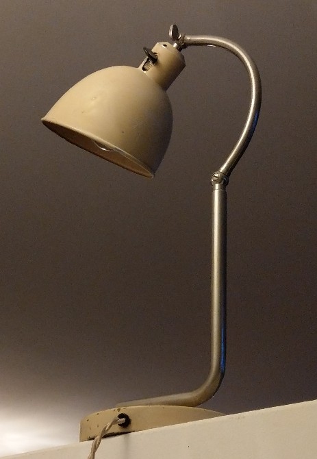 seltene Chrisian Dell Bauhaus Tischleuchte  Gelenkarm Bünte und Remmler 1928