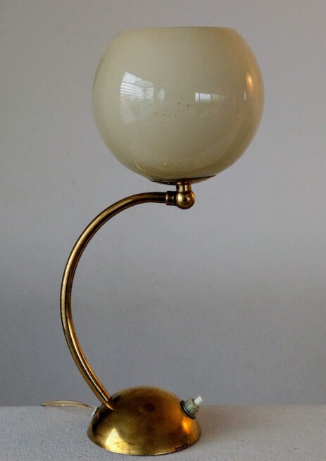 dreirund kugelige kugelleuchte bauhaus formensprache modernistisch 1930 1940