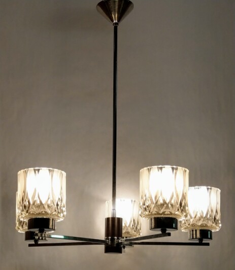 typischer 60erjahre Lüster 5 zylindrische strukturierte Gläser 