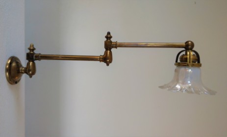 jugendstil wandleuchte applique messing gelenkarm opaleszierend 1900