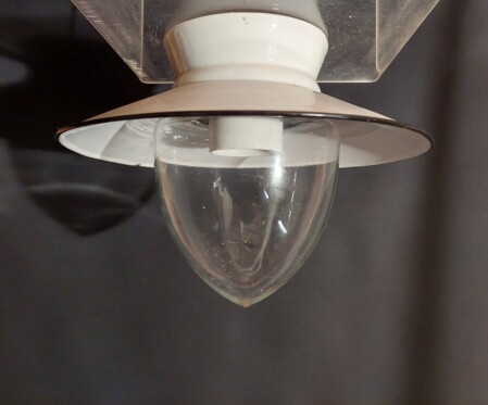 Porzellan Stallleuchte Kellerleuchte Emaille Kolbenglas 1920