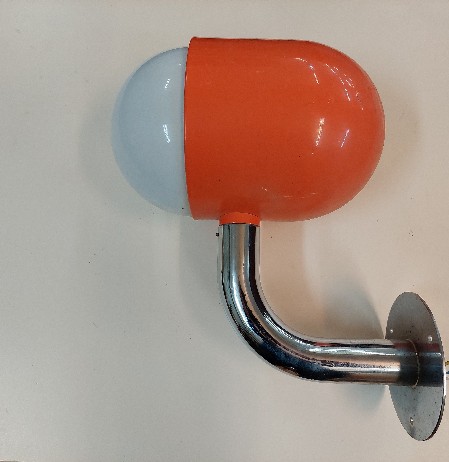 kultige ufo applique wandleuchte sixties 70er design orange chrom 