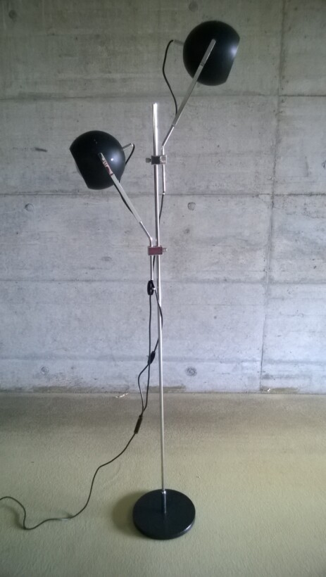imposante kugelspot stehleuchte doppelt, um 1970