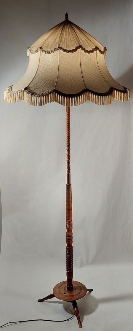 biedermeier gedrechselte stehleuchte 1900 spinnrad