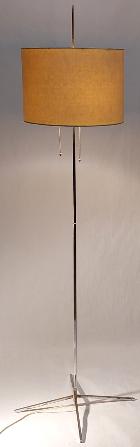 Stehleuchte Typ Eichenberger Kreuzfuss um 1950 