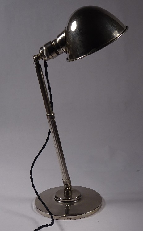 ausziehbarer nickelspot um 1920 minimalistisch KUHLMANN GERMANY