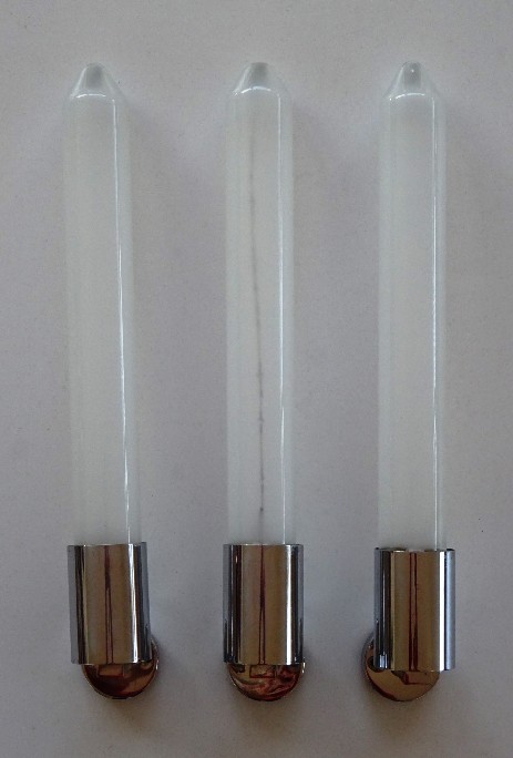 drei modernistische chromappliquen 30erjahre 